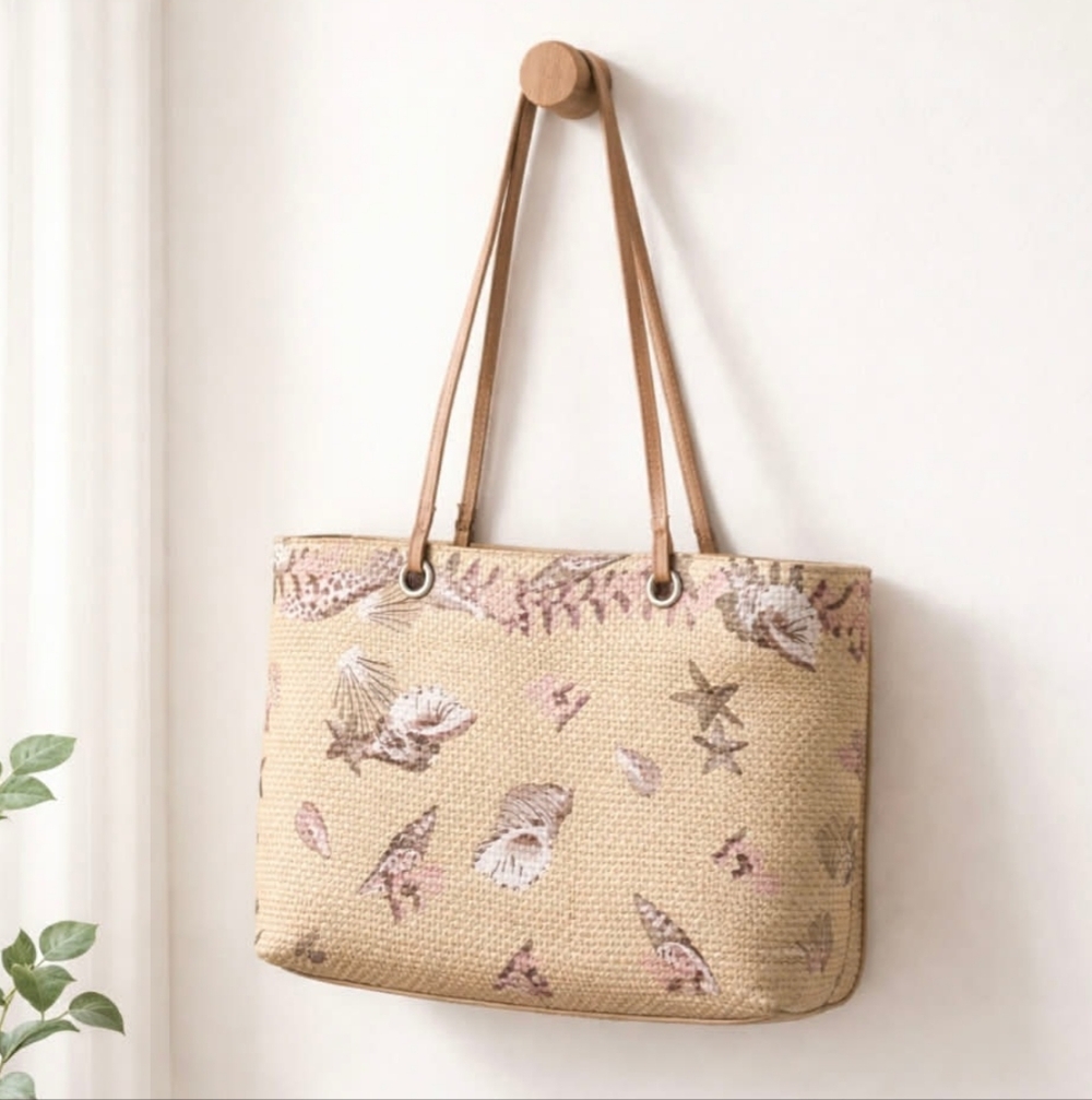 Liz Claiborne bag, new never used.